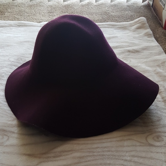 Wool floppy hat - Picture 2 of 4
